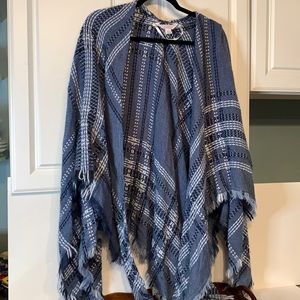 Lauren Conrad Women’s Blue Poncho Wrap